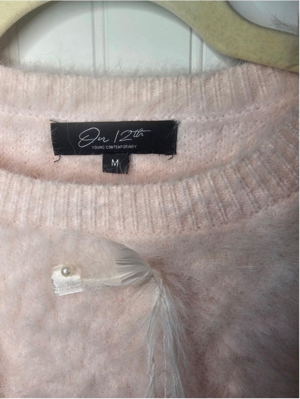 On 12th Pink Ostrich Feather Trim Eyelash Fuzzy Sweater Pearls Medium NWT - Picture 3 of 7